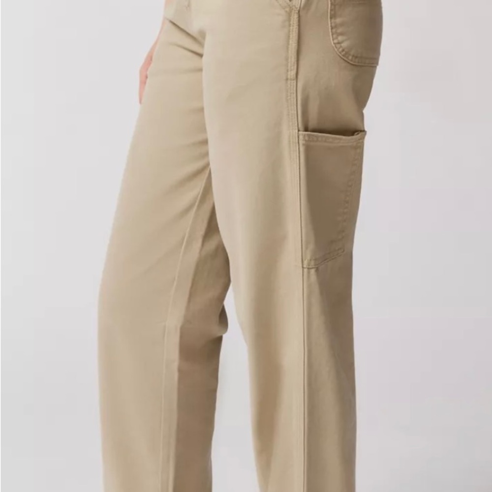 Dickies women’s pants.